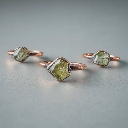 Raw Chrome Diopside Ring - Handcrafted Copper Talisman For Heart Healing