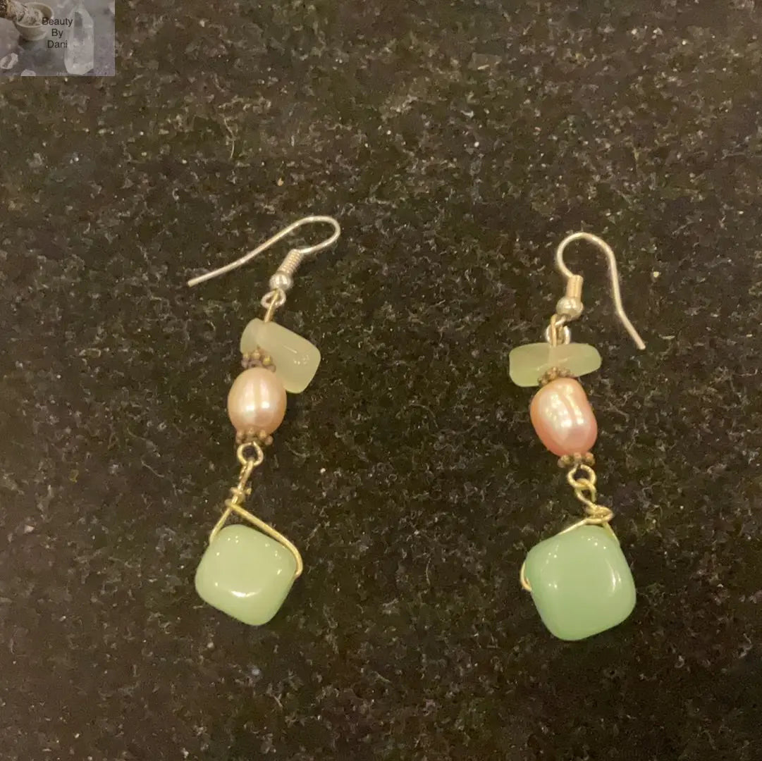 Aventurine and Pearl Necklace & Earrings Set
