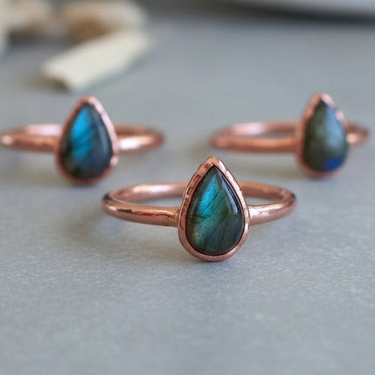 Labradorite Ring - Handcrafted Copper Talisman for Inner Clarity