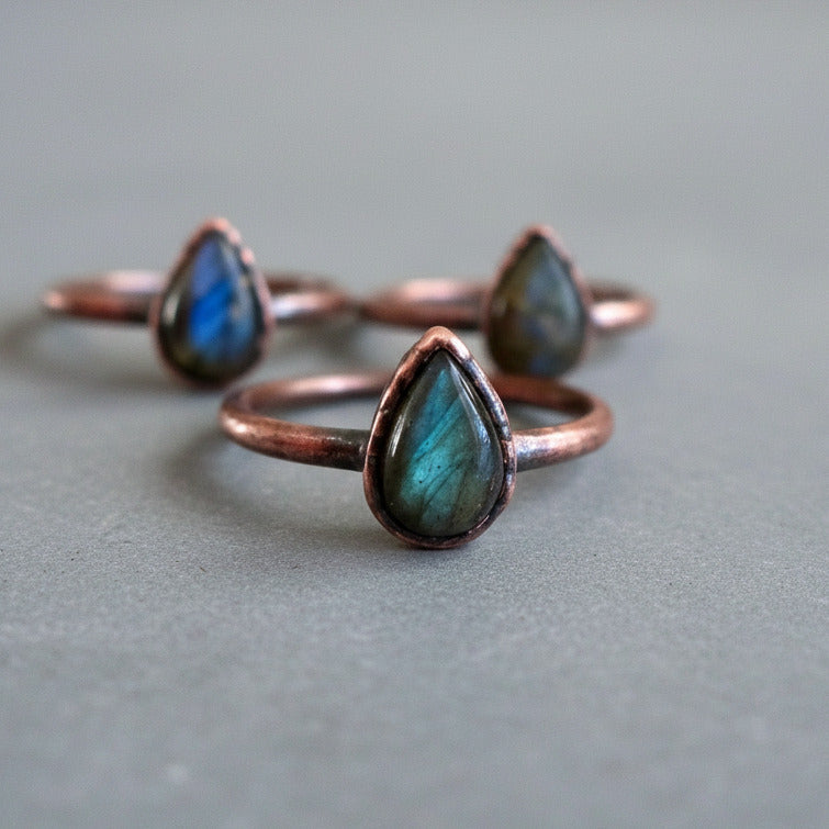 Labradorite Ring - Handcrafted Copper Talisman for Inner Clarity