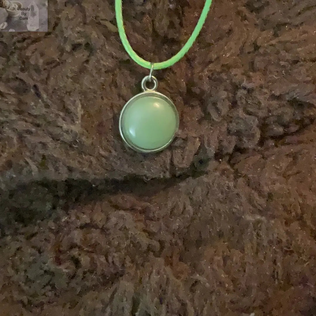 Aventurine Small Circle Necklace